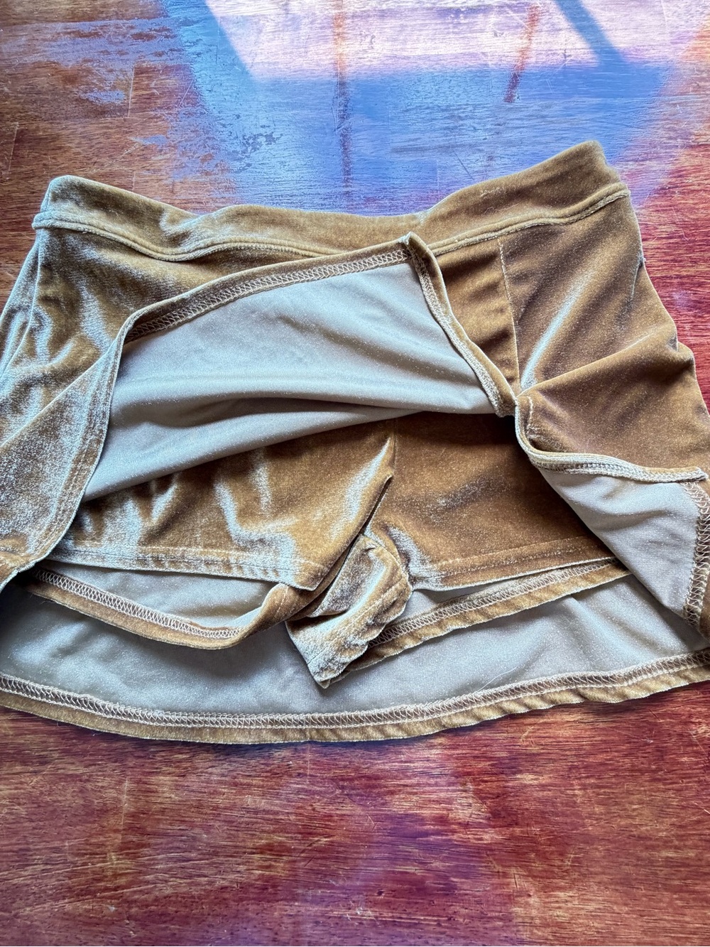 Urban Outfitters Velvet Skort with Side Slit Size M Gold NEW Indie Sleaze Y2K - Picture 5 of 9